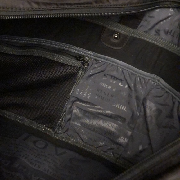 Lululemon black laptop Urban Yogini bag. EUC - Picture 7 of 11